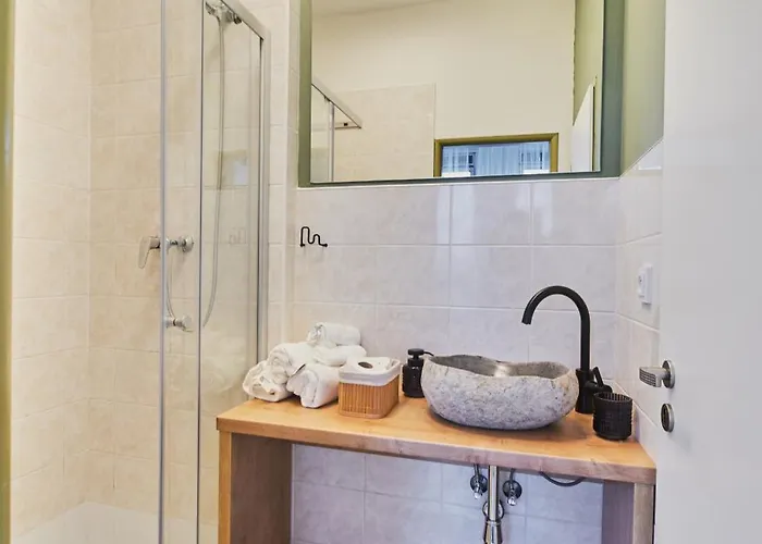 ホステル ユースホステル プラザカ