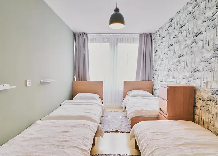 ユースホステル プラザカ *